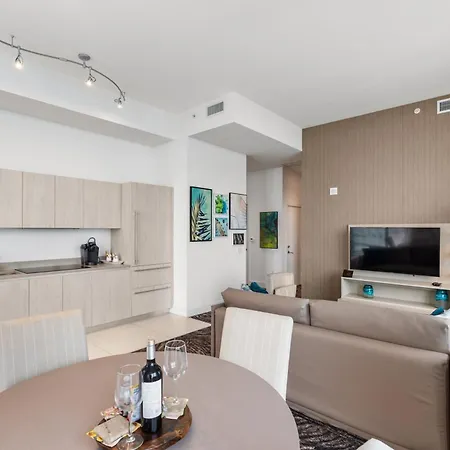 Discover The Magic Of Lyfe Resort And Residences Hollywood Exterior photo