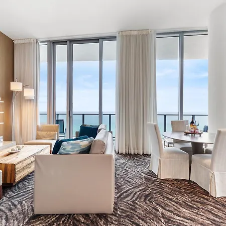 Discover The Magic Of Lyfe Resort And Residences Hollywood Exterior photo