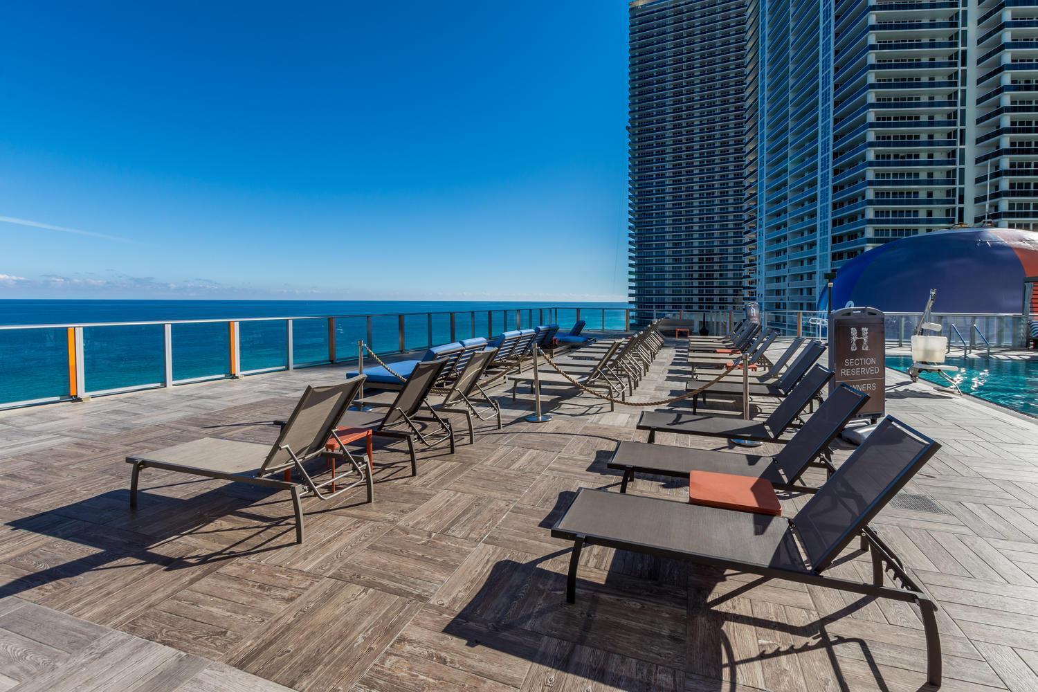 Appartement Discover The Magic Of Lyfe And Residences Hollywood